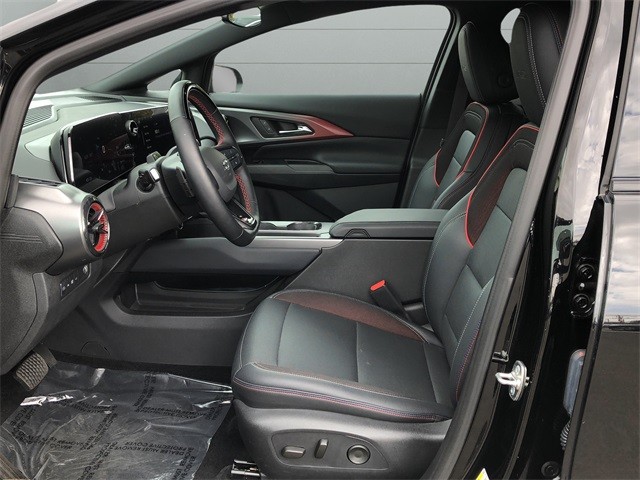 Chevrolet Equinox EV Vehicle Full-screen Gallery Image 10