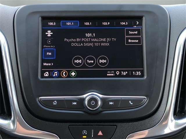 Chevrolet Equinox Vehicle Full-screen Gallery Image 22