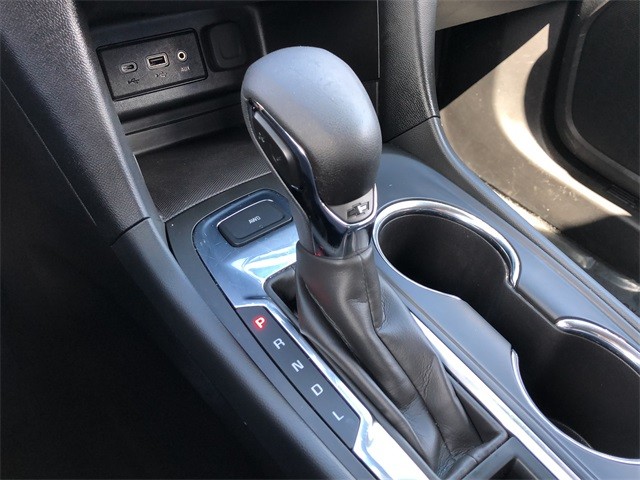 Chevrolet Equinox Vehicle Full-screen Gallery Image 25