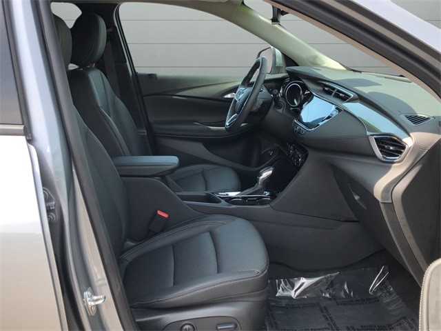 Buick Encore GX Vehicle Full-screen Gallery Image 15