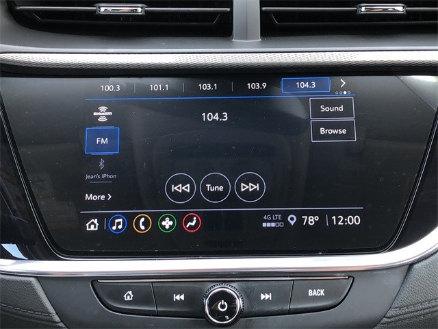 Buick Encore GX Vehicle Full-screen Gallery Image 22