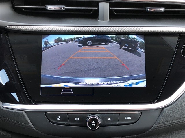 Buick Encore GX Vehicle Full-screen Gallery Image 23