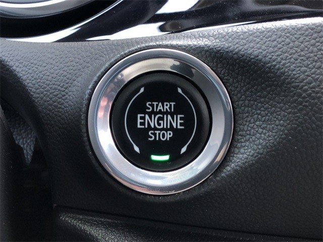 Buick Encore GX Vehicle Full-screen Gallery Image 24