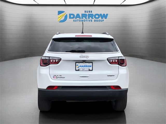 Jeep Compass Vehicle Full-screen Gallery Image 4