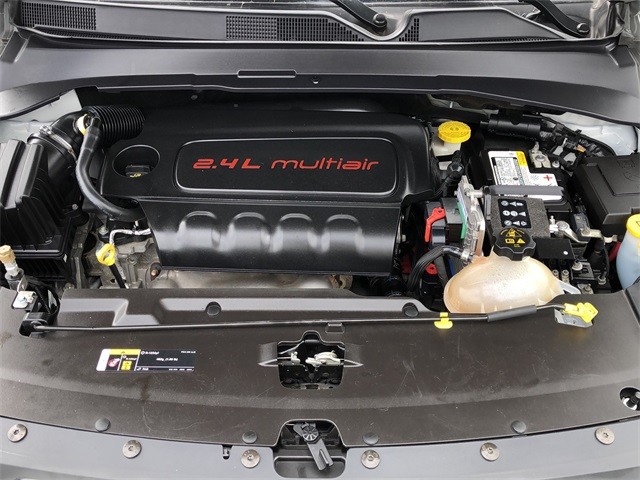 Jeep Compass Vehicle Full-screen Gallery Image 19