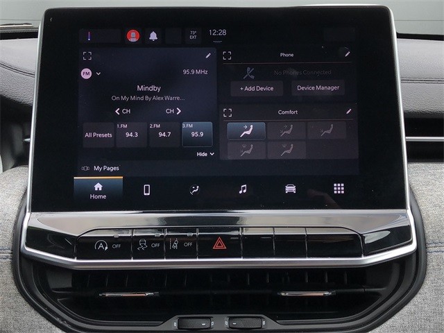 Jeep Compass Vehicle Full-screen Gallery Image 22