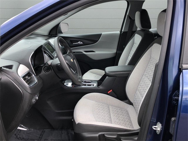 Chevrolet Equinox Vehicle Full-screen Gallery Image 10