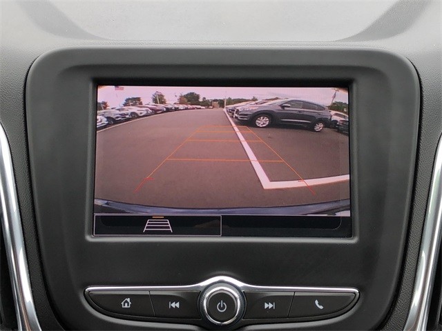 Chevrolet Equinox Vehicle Full-screen Gallery Image 23