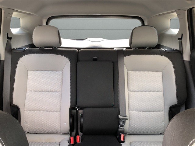 GMC Terrain Vehicle Full-screen Gallery Image 29