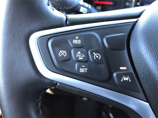 Chevrolet Equinox Vehicle Full-screen Gallery Image 9