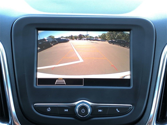 Chevrolet Equinox Vehicle Full-screen Gallery Image 24