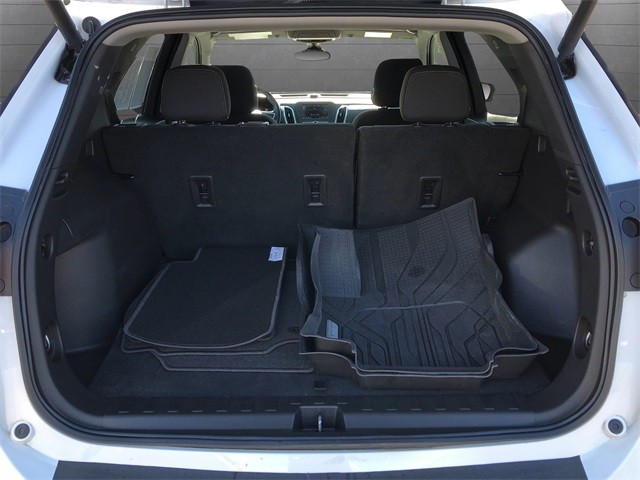 Chevrolet Equinox Vehicle Full-screen Gallery Image 28