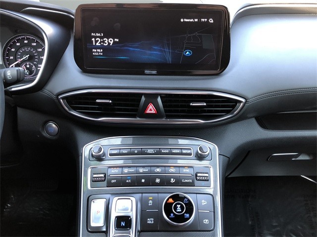 Hyundai Santa Fe Vehicle Full-screen Gallery Image 21