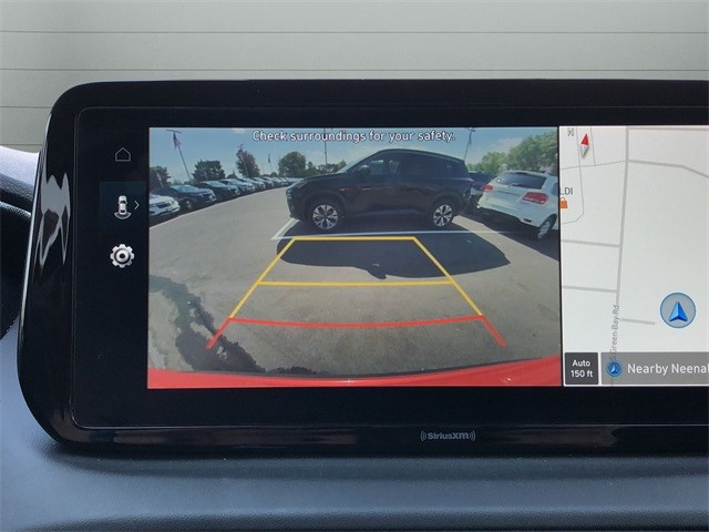 Hyundai Santa Fe Vehicle Full-screen Gallery Image 23