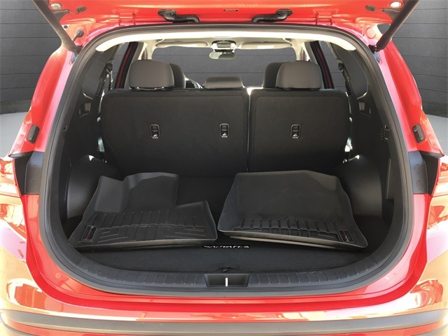 Hyundai Santa Fe Vehicle Full-screen Gallery Image 27