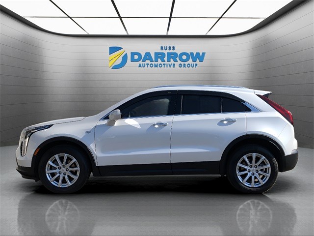 Cadillac XT4 Vehicle Full-screen Gallery Image 02