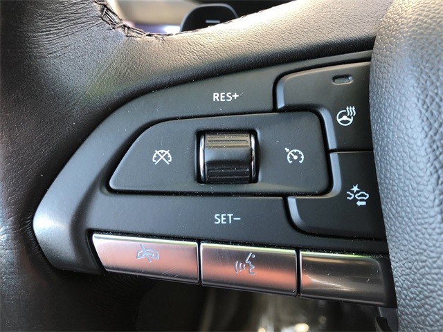 Cadillac XT4 Vehicle Full-screen Gallery Image 09