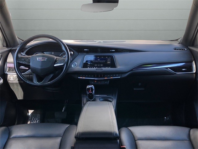 Cadillac XT4 Vehicle Full-screen Gallery Image 12