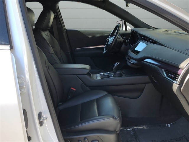 Cadillac XT4 Vehicle Full-screen Gallery Image 15