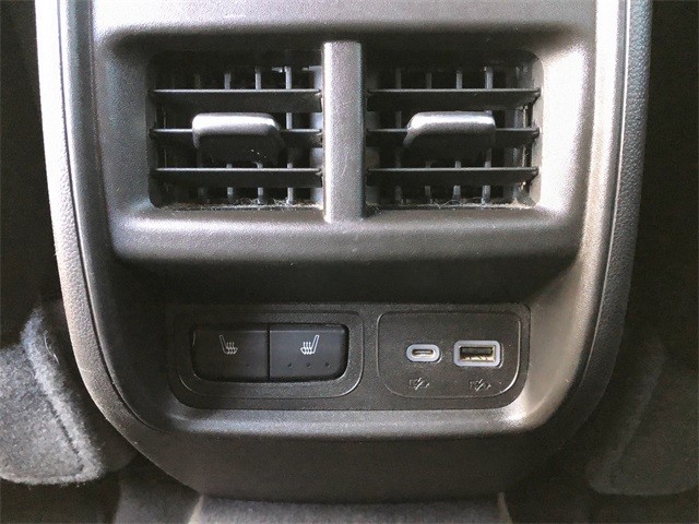 Cadillac XT4 Vehicle Full-screen Gallery Image 18