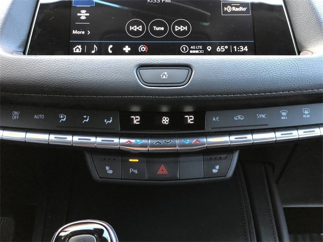 Cadillac XT4 Vehicle Full-screen Gallery Image 27