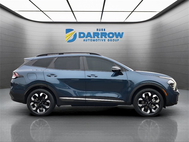 Kia Sportage Plug-In Hybrid Vehicle Full-screen Gallery Image 6