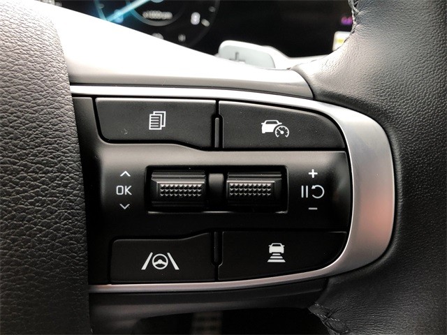 Kia Sportage Plug-In Hybrid Vehicle Full-screen Gallery Image 19