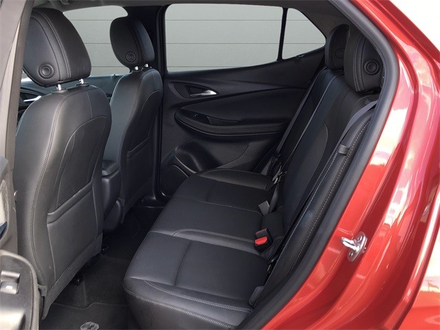 Buick Encore GX Vehicle Full-screen Gallery Image 16