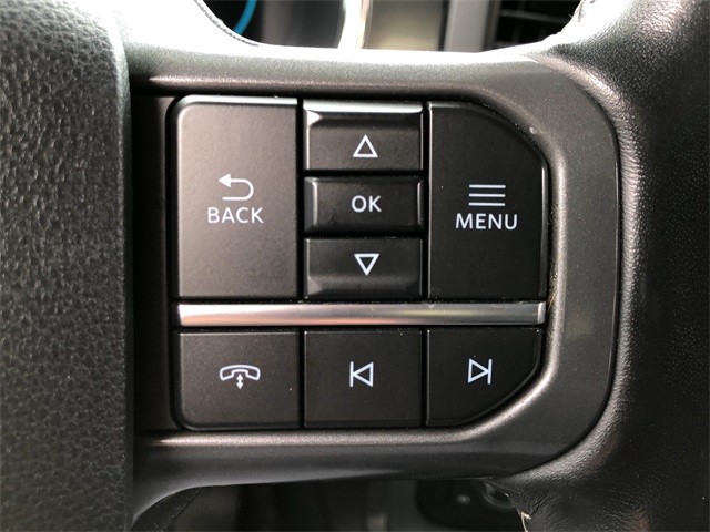 Ford F-150 Vehicle Full-screen Gallery Image 19