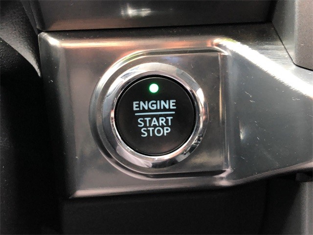 Ford F-150 Vehicle Full-screen Gallery Image 25