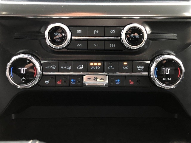 Ford F-150 Vehicle Full-screen Gallery Image 27