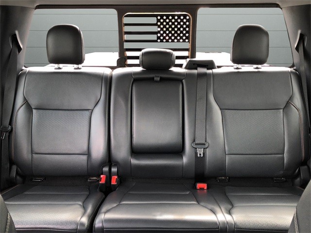 Ford F-150 Vehicle Full-screen Gallery Image 29