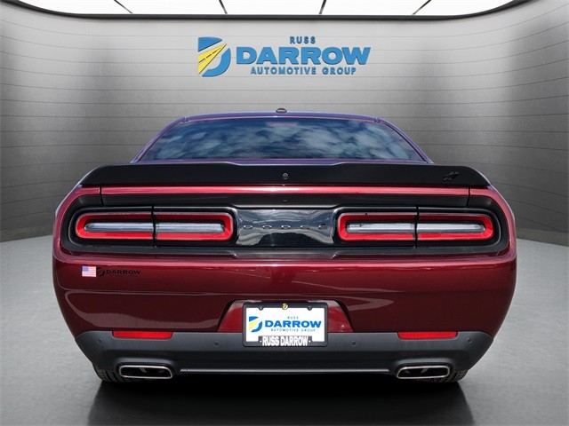 Dodge Challenger Vehicle Full-screen Gallery Image 4