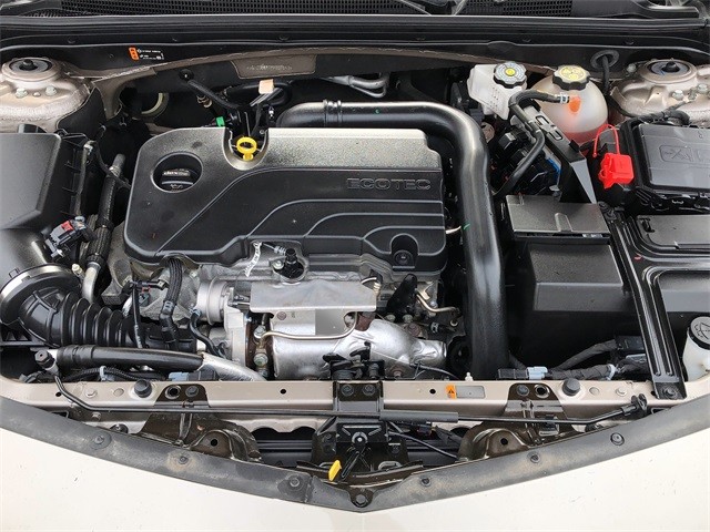 Chevrolet Malibu Vehicle Full-screen Gallery Image 18