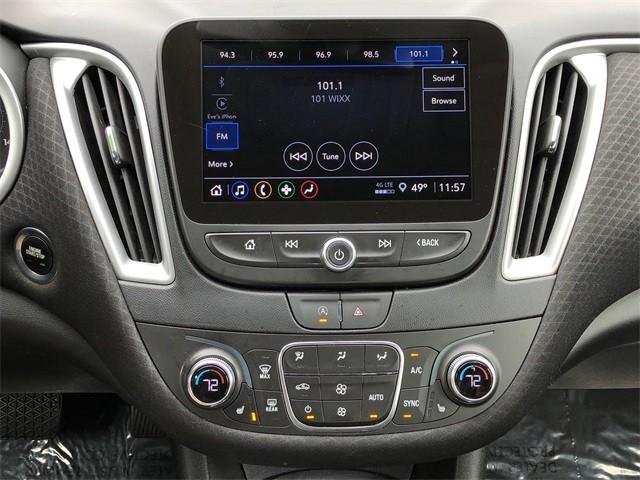 Chevrolet Malibu Vehicle Full-screen Gallery Image 20