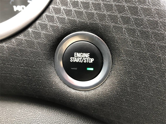 Chevrolet Malibu Vehicle Full-screen Gallery Image 23