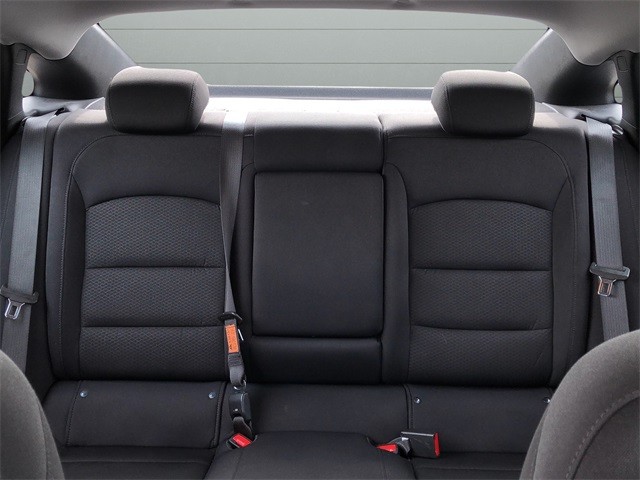 Chevrolet Malibu Vehicle Full-screen Gallery Image 28