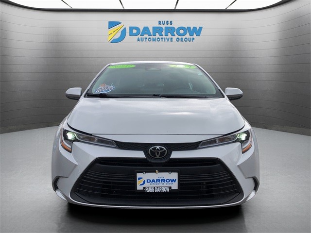 Toyota Corolla Vehicle Full-screen Gallery Image 8