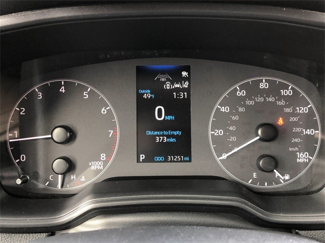 Toyota Corolla Vehicle Full-screen Gallery Image 13