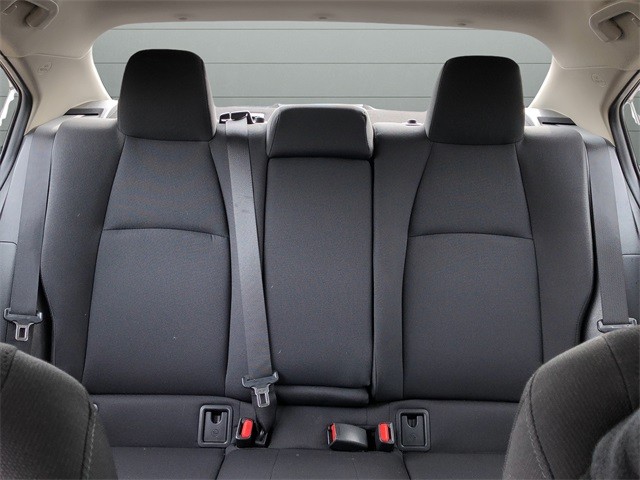 Toyota Corolla Vehicle Full-screen Gallery Image 27