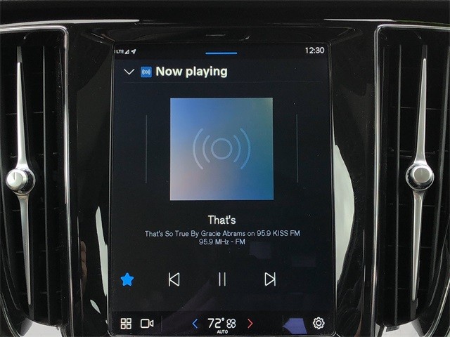 Volvo S60 Vehicle Full-screen Gallery Image 22