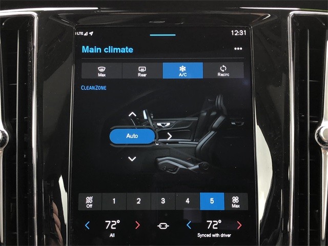 Volvo S60 Vehicle Full-screen Gallery Image 26