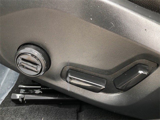 Volvo S60 Vehicle Full-screen Gallery Image 28