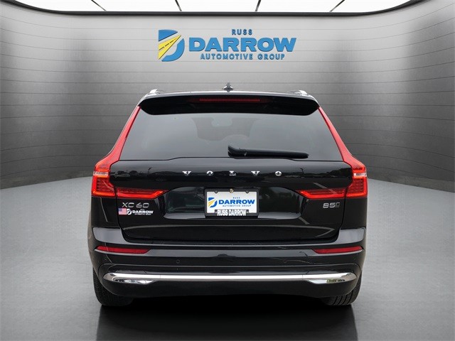 Volvo XC60 Vehicle Full-screen Gallery Image 4