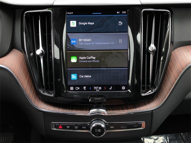 Volvo XC60 Vehicle Full-screen Gallery Image 22