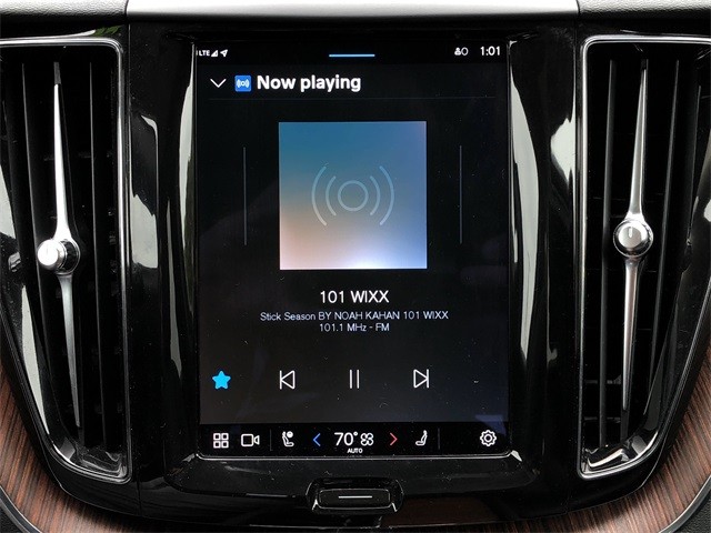 Volvo XC60 Vehicle Full-screen Gallery Image 23