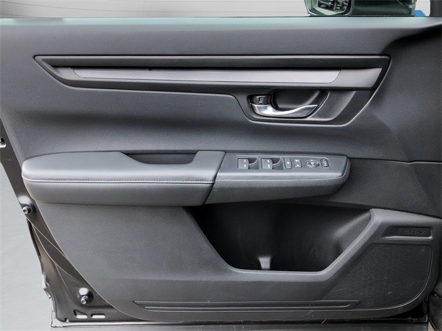 Honda CR-V Vehicle Full-screen Gallery Image 11