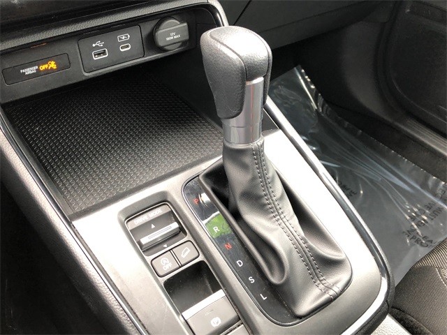 Honda CR-V Vehicle Full-screen Gallery Image 26