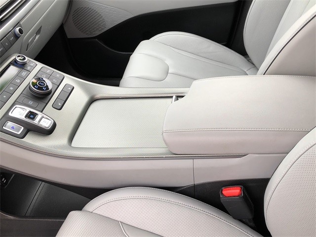 Hyundai Palisade Vehicle Full-screen Gallery Image 20