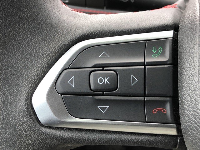 Jeep Compass Vehicle Full-screen Gallery Image 9